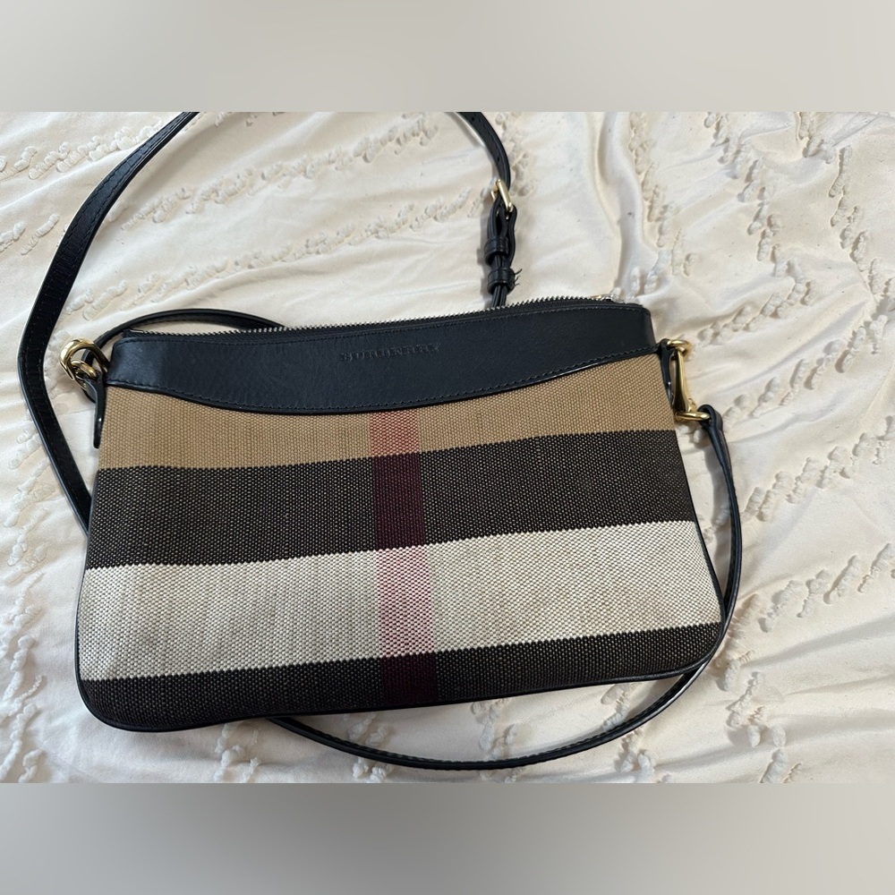 Burberry derby Payton  crossbody
